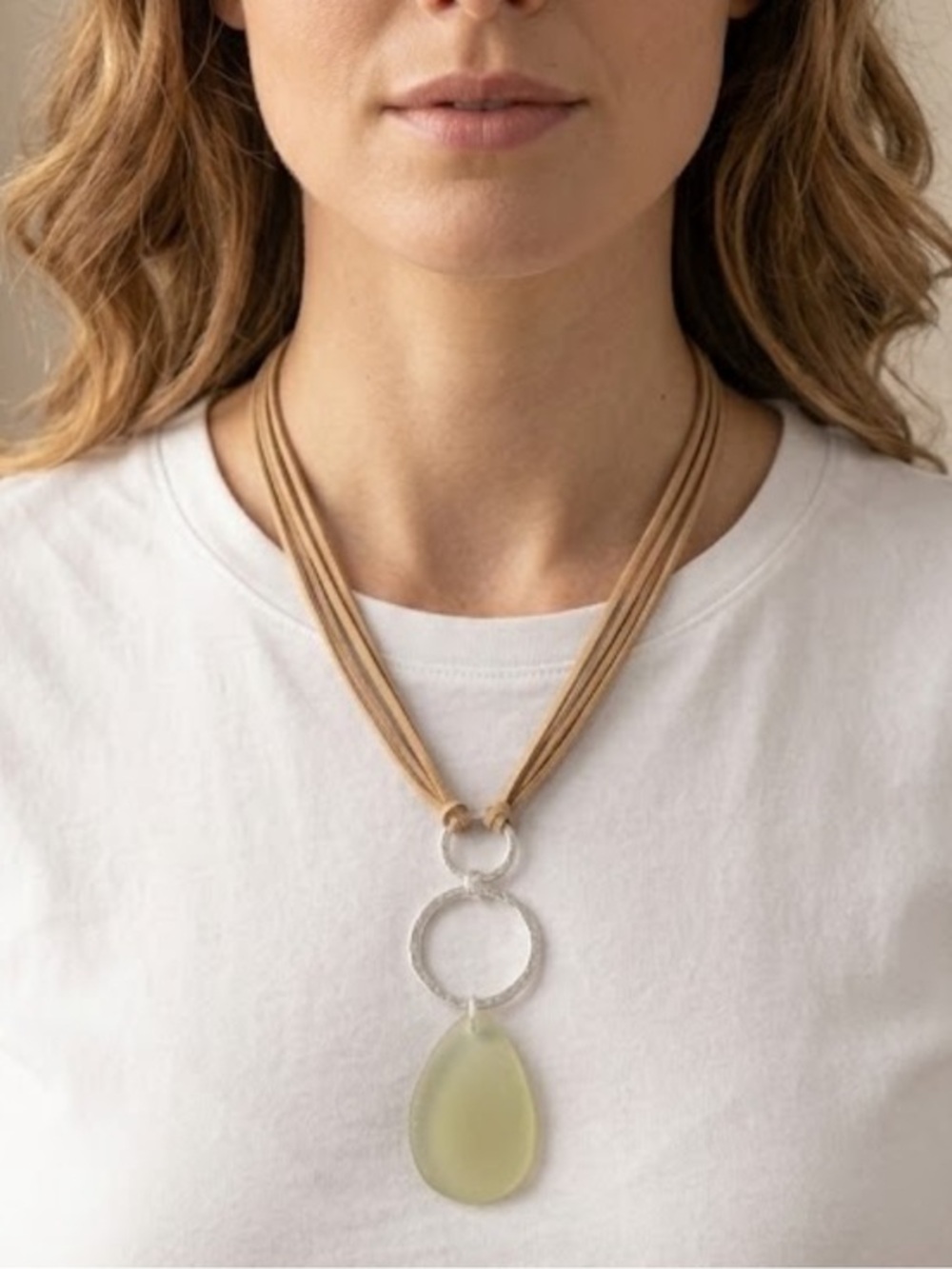 🦌🍕🍭CLOSEOUT Beachy Sea glass Teardrop Pendent necklace hammer silver leather